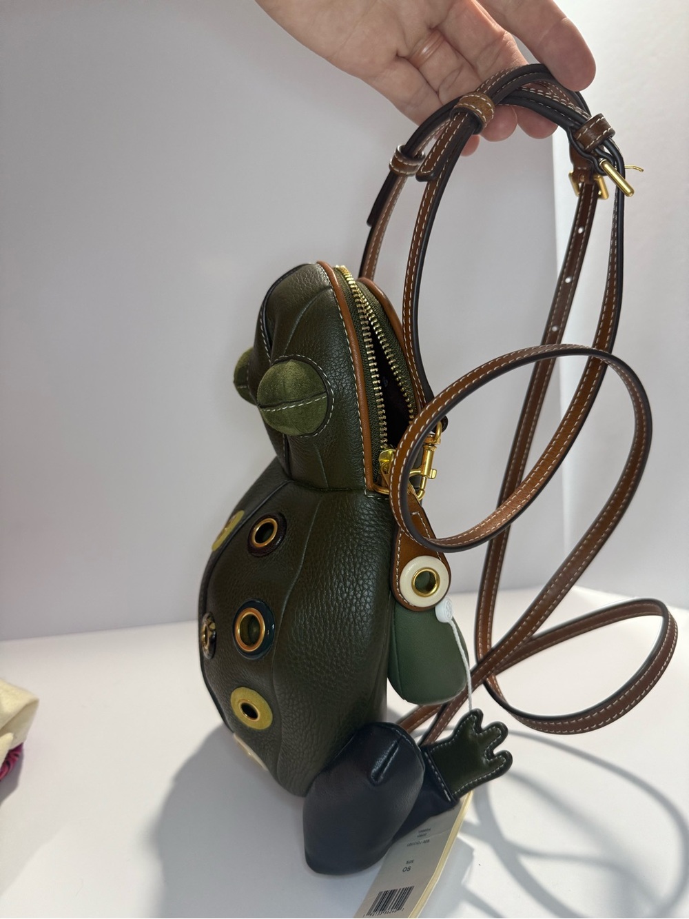 Tory the Toad Backpack - Picture 5 of 7